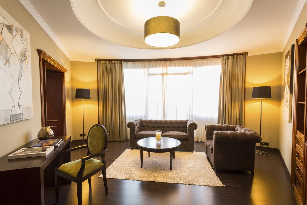 Only You Hotel Valencia Ngoại thất bức ảnh Suite at the Grand Hotel